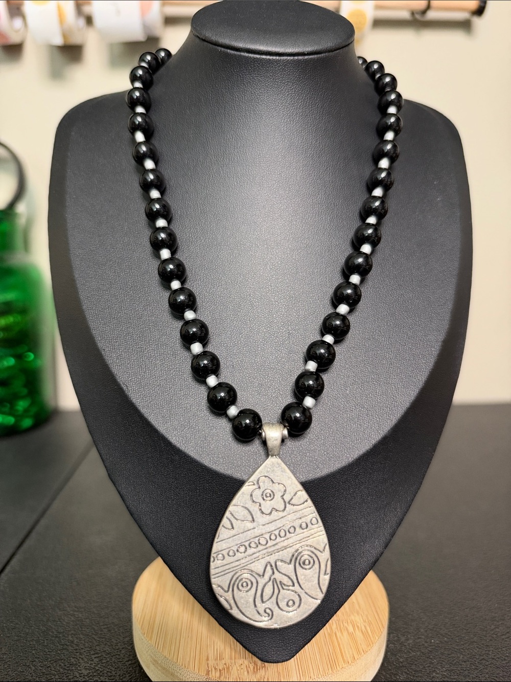 Coldwater Creek Glass Reversible Black Bead Necklace Silver Teardrop Pendant